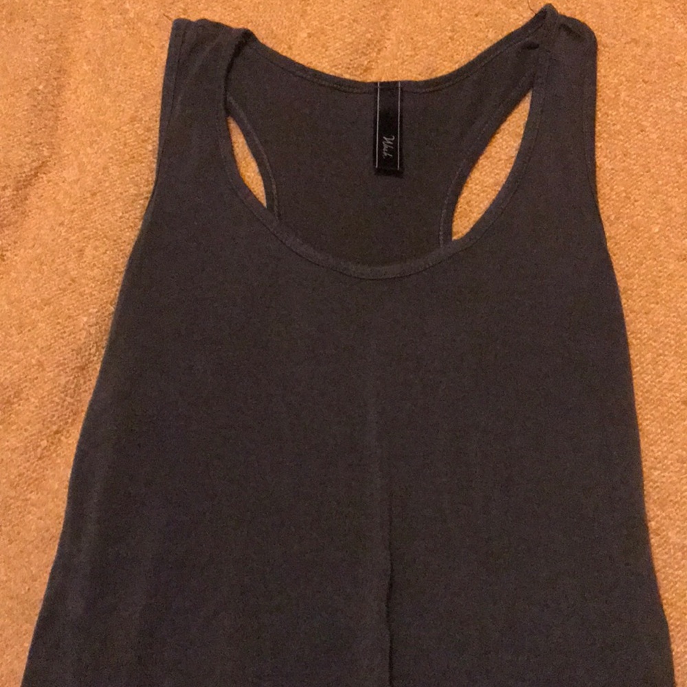 Gray tank top